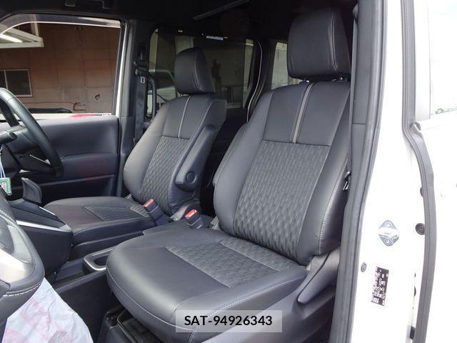 Toyota NOAH HYBRID 2023-07 7272523-14