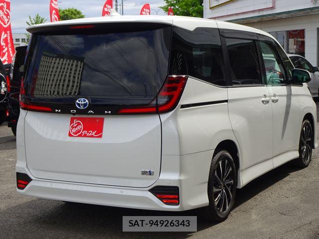 Toyota NOAH HYBRID 2023-07 7272523-2