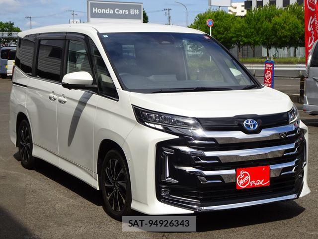 Toyota NOAH HYBRID 2023-07 7272523-3