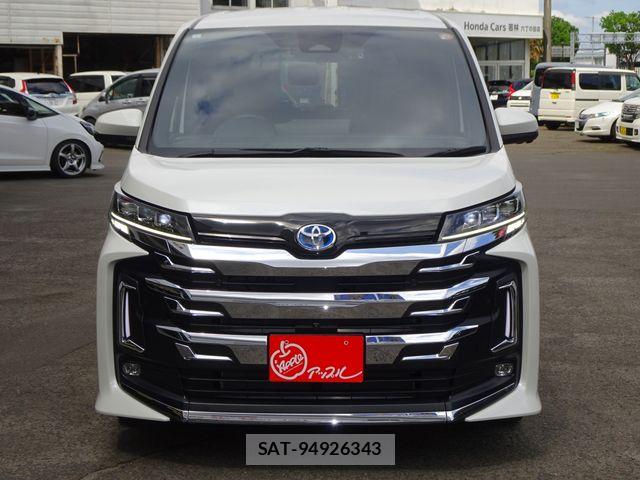 Toyota NOAH HYBRID 2023-07 7272523-5