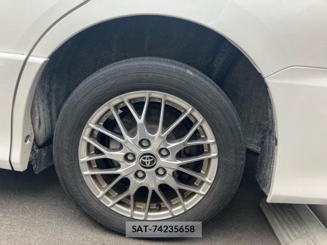 Toyota NOAH HYBRID 2021-11 7328978-9