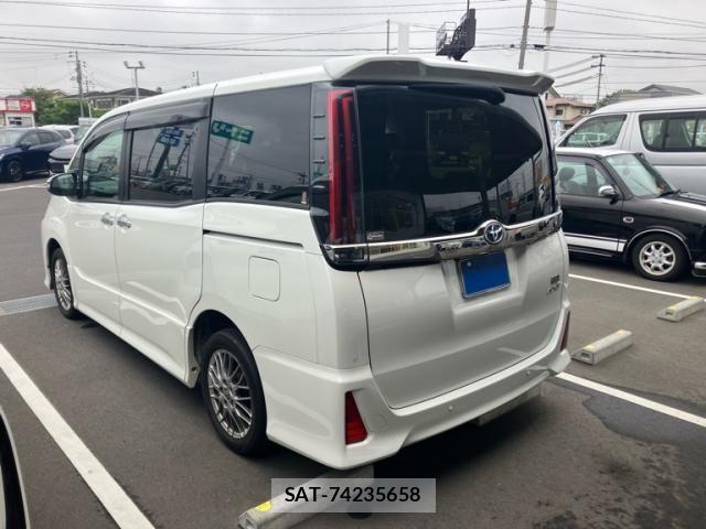 Toyota NOAH HYBRID 2021-11 7328978-6
