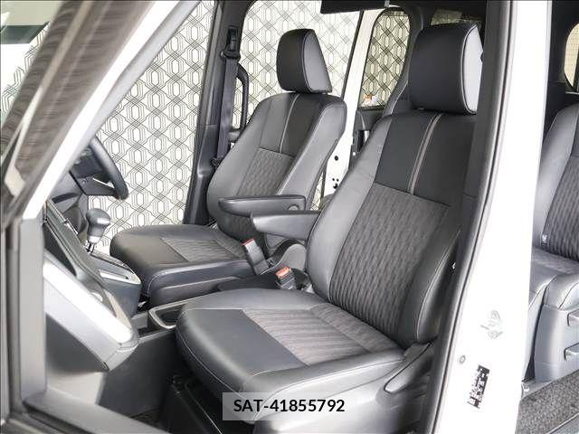 Toyota NOAH HYBRID 2024-10 7328962-12