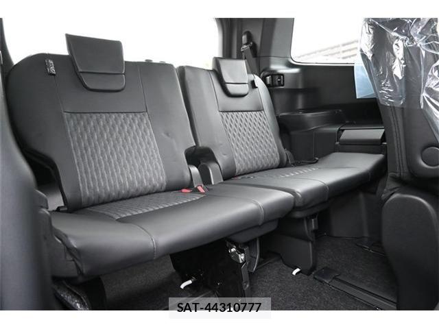 Toyota NOAH HYBRID 2026-05 7328955-17