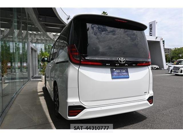 Toyota NOAH HYBRID 2026-05 7328955-2