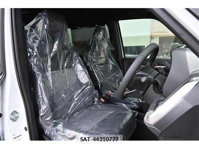 Toyota NOAH HYBRID 2026-05 7328955-8