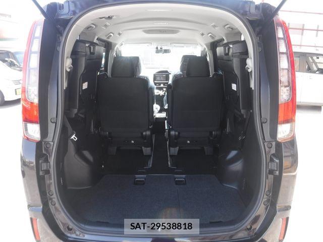 Toyota NOAH HYBRID 2015-02 7328981-9