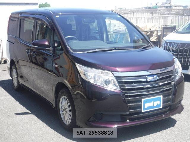 Toyota NOAH HYBRID 2015-02 7328981-2