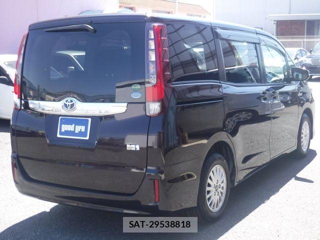 Toyota NOAH HYBRID 2015-02 7328981-5