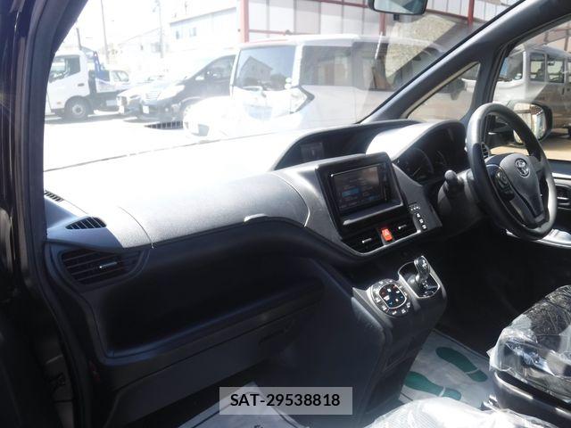 Toyota NOAH HYBRID 2015-02 7328981-6