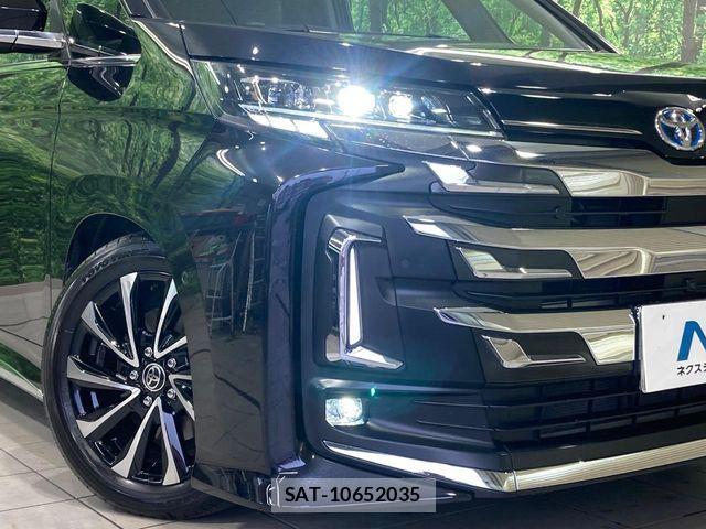 Toyota NOAH HYBRID 2023-02 7328968-11