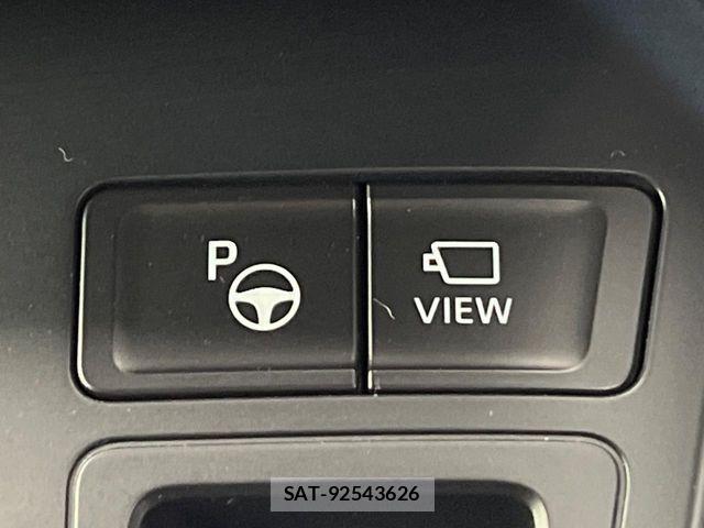 Toyota NOAH HYBRID 2023-06 7328970-5