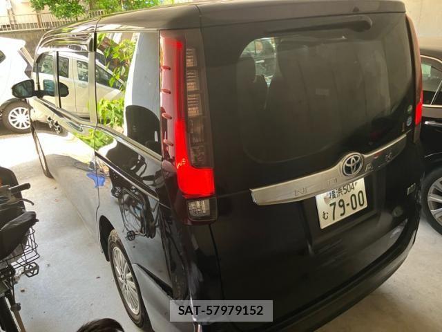 Toyota NOAH HYBRID 2015-07 7328982-5