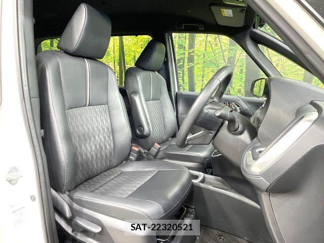 Toyota NOAH HYBRID 2023-09 7328966-7