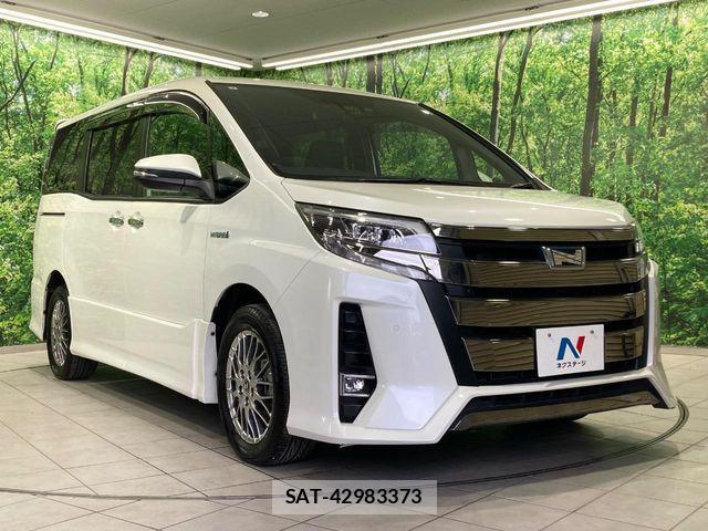 Toyota NOAH HYBRID 2019-07 7328974-16