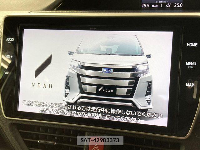 Toyota NOAH HYBRID 2019-07 7328974-2