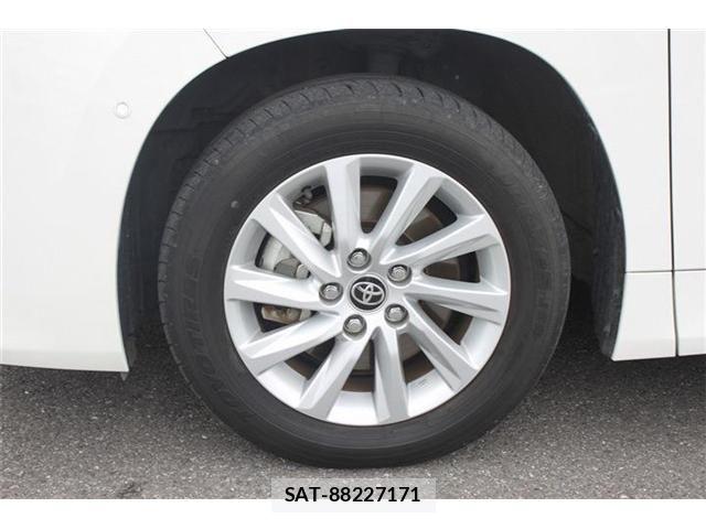 Toyota NOAH HYBRID 2023-07 7328972-17