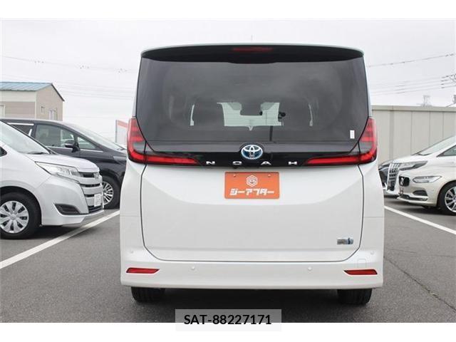 Toyota NOAH HYBRID 2023-07 7328972-5