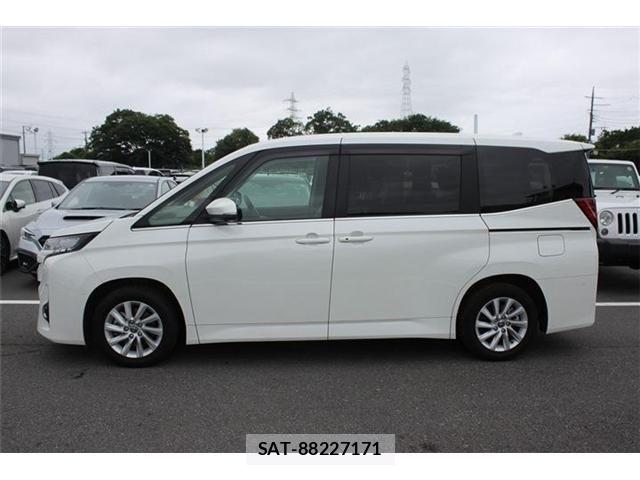Toyota NOAH HYBRID 2023-07 7328972-7