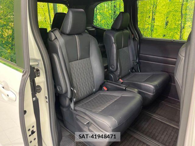 Toyota NOAH HYBRID 2023-09 7328971-7