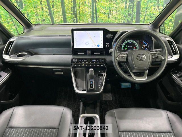 Toyota NOAH HYBRID 2024-03 7328960-1