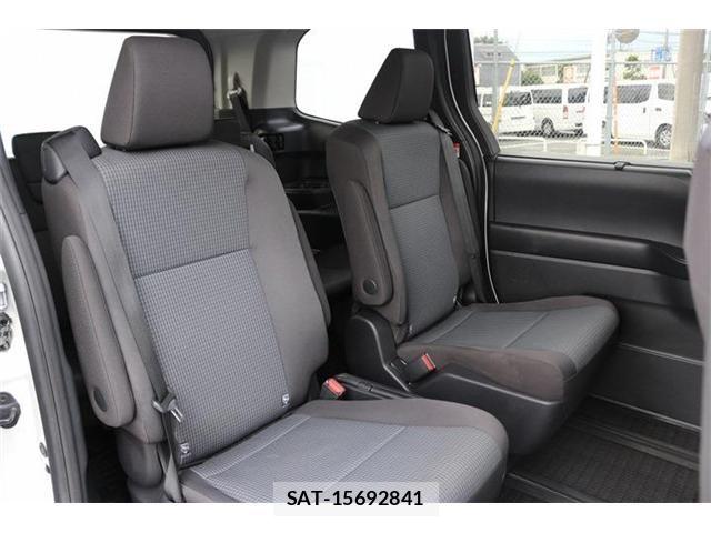 Toyota NOAH HYBRID 2023-12 7328975-15