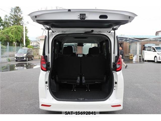 Toyota NOAH HYBRID 2023-12 7328975-19