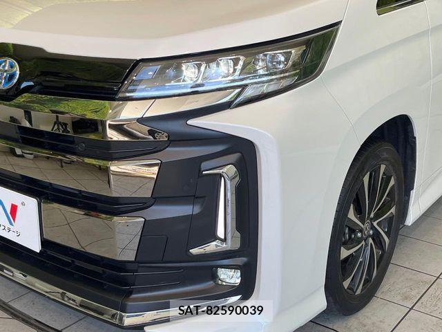 Toyota NOAH HYBRID 2023-05 7328967-12