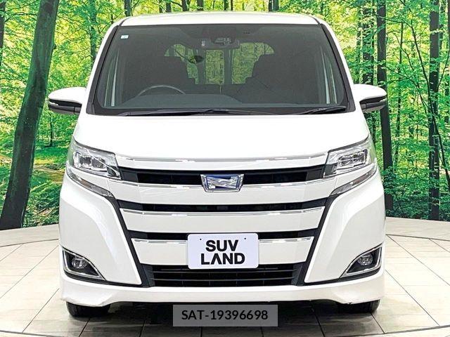 Toyota NOAH HYBRID 2017-07 7359063-16