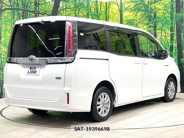 Toyota NOAH HYBRID 2017-07 7359063-19