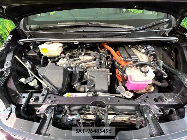 Toyota NOAH HYBRID 2017-09 7359062-18