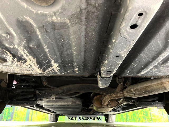 Toyota NOAH HYBRID 2017-09 7359062-19