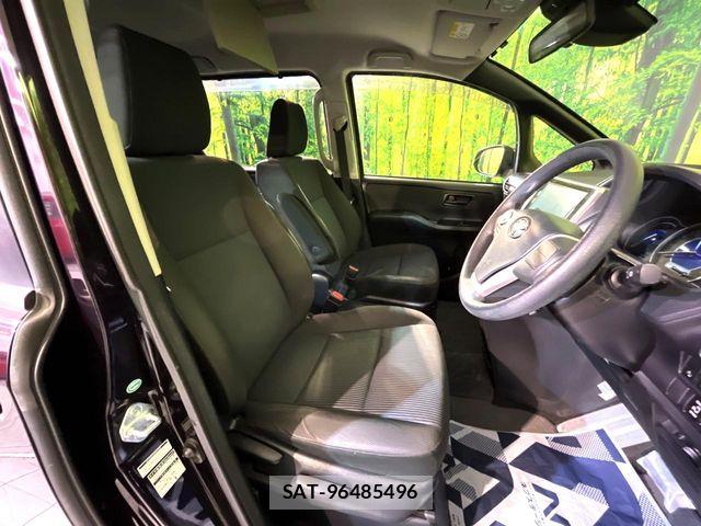 Toyota NOAH HYBRID 2017-09 7359062-7