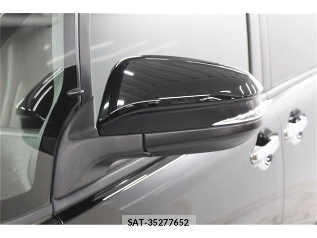 Toyota NOAH HYBRID 2019-06 7359064-16