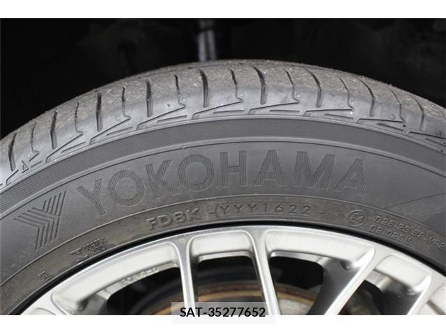 Toyota NOAH HYBRID 2019-06 7359064-20