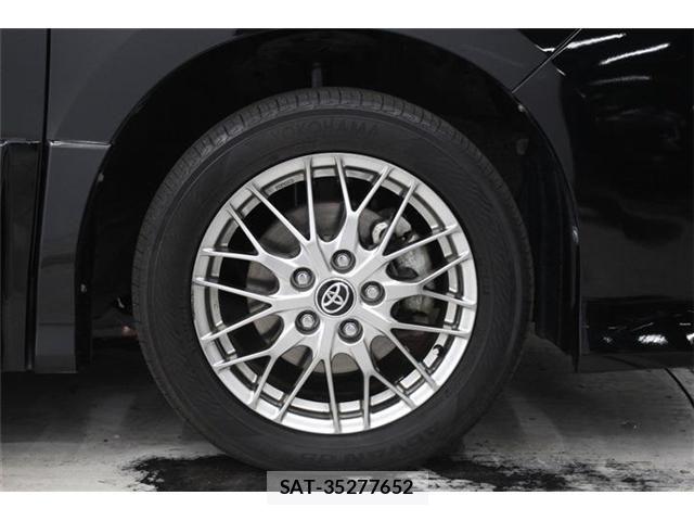 Toyota NOAH HYBRID 2019-06 7359064-22