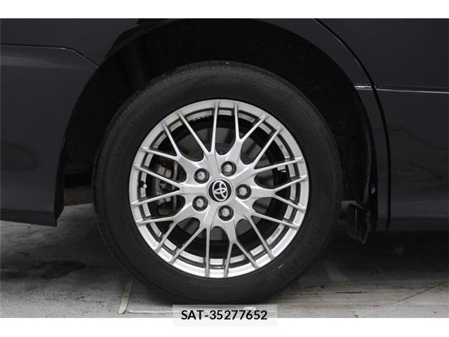 Toyota NOAH HYBRID 2019-06 7359064-25