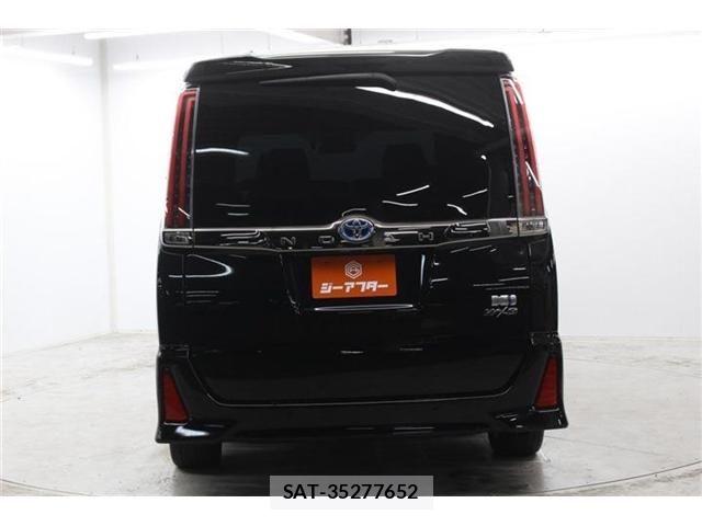 Toyota NOAH HYBRID 2019-06 7359064-5