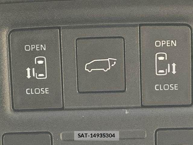 Toyota NOAH HYBRID 2023-02 7359060-8