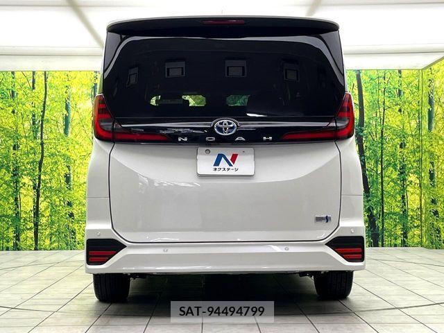 Toyota NOAH HYBRID 2022-06 7359059-14