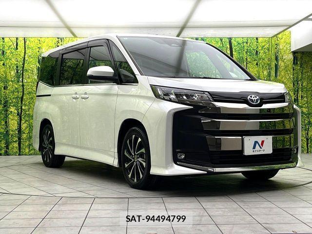 Toyota NOAH HYBRID 2022-06 7359059-15