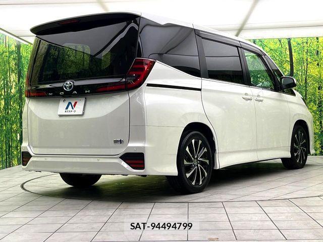 Toyota NOAH HYBRID 2022-06 7359059-16