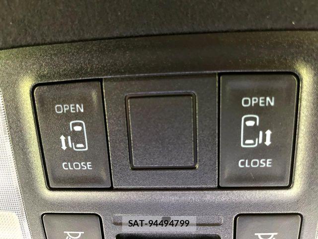 Toyota NOAH HYBRID 2022-06 7359059-4