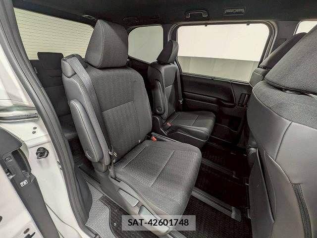 Toyota NOAH HYBRID 2024-10 7359056-5