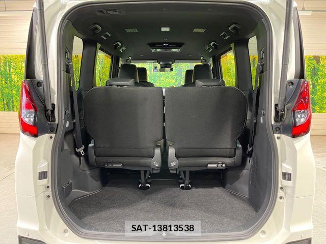 Toyota NOAH HYBRID 2023-03 7359055-10