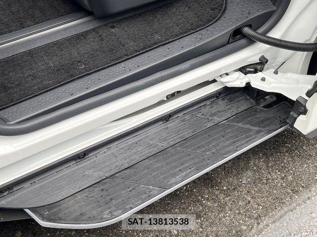 Toyota NOAH HYBRID 2023-03 7359055-6