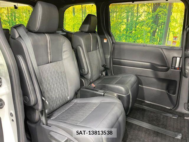 Toyota NOAH HYBRID 2023-03 7359055-8