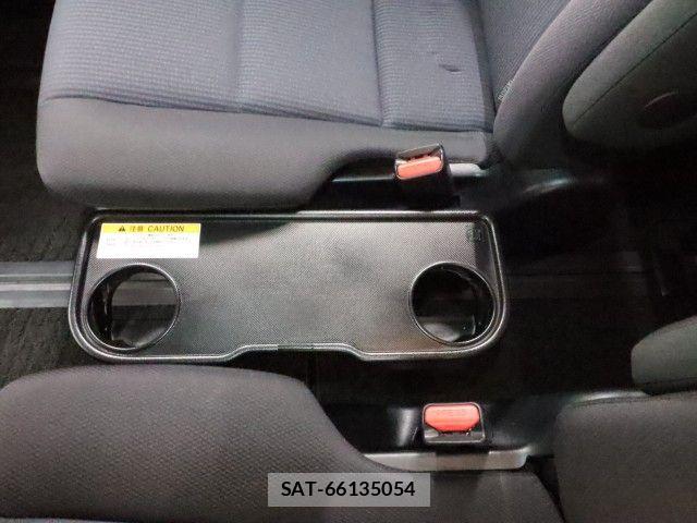 Toyota NOAH HYBRID 2015-10 7359067-9