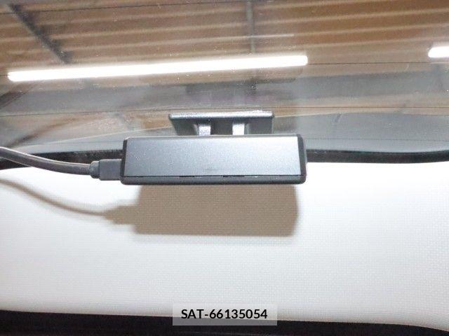 Toyota NOAH HYBRID 2015-10 7359067-16