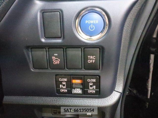 Toyota NOAH HYBRID 2015-10 7359067-23